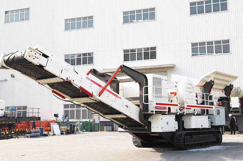 客戶參觀：液壓驅動履帶式移動破碎站-全剛性船型結構，穩定效能高