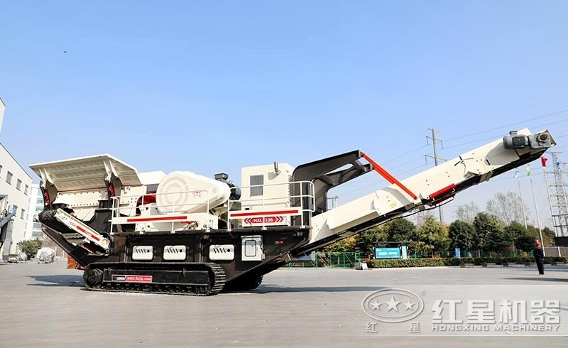 可遙控操作，隨場地靈活移動的履帶移動式破碎車