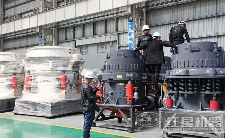 全液壓圓錐破碎機(jī)，液壓過載保護(hù)裝置，自動(dòng)調(diào)節(jié)出料粒度