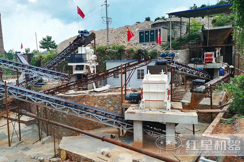 水洗砂生產現(xiàn)場（破碎+制砂+洗砂）